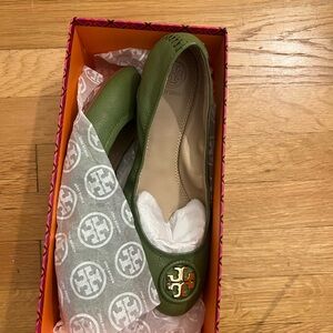 Green Tory Burch flats never worn